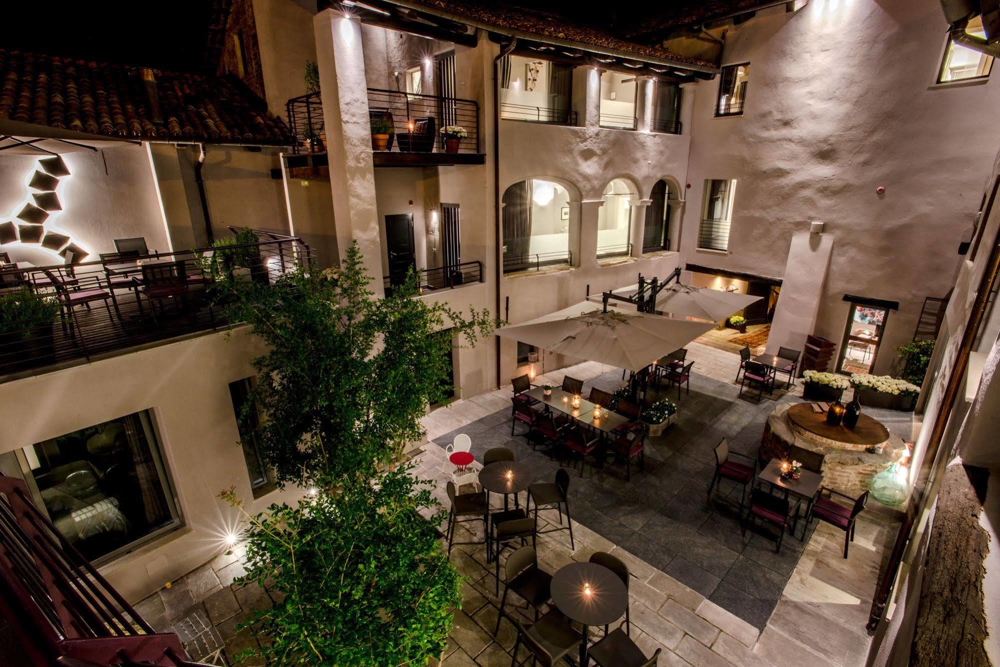 Uve Rooms & Wine Bar Ла Мора Екстериор снимка